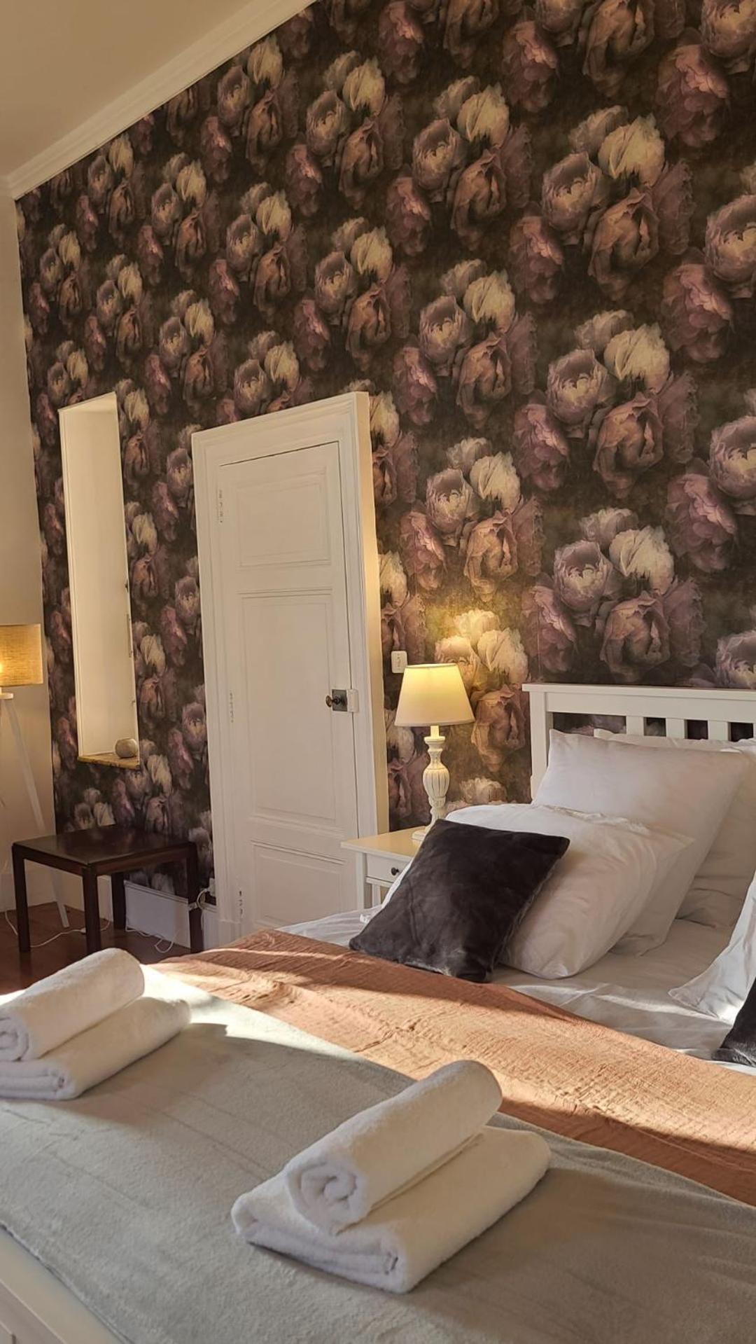Le Manoir Du Moulin De Madame Bed and Breakfast Villeneuve-sur-Lot Værelse billede