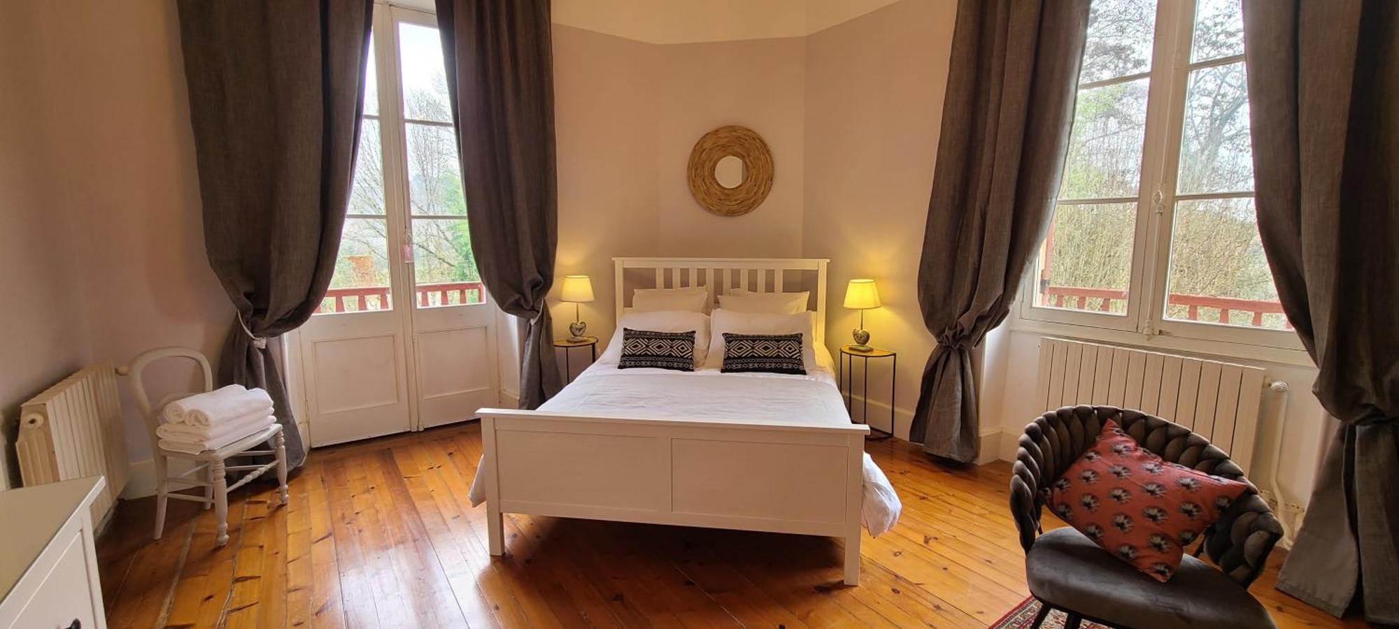 Le Manoir Du Moulin De Madame Bed and Breakfast Villeneuve-sur-Lot Værelse billede