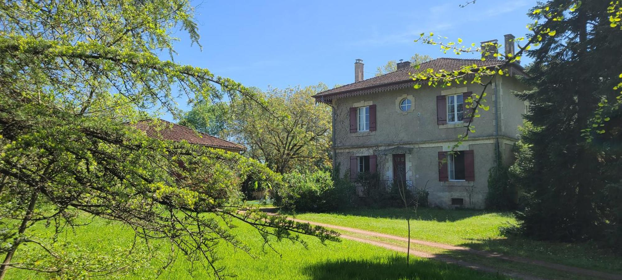 Le Manoir Du Moulin De Madame Bed and Breakfast Villeneuve-sur-Lot Eksteriør billede
