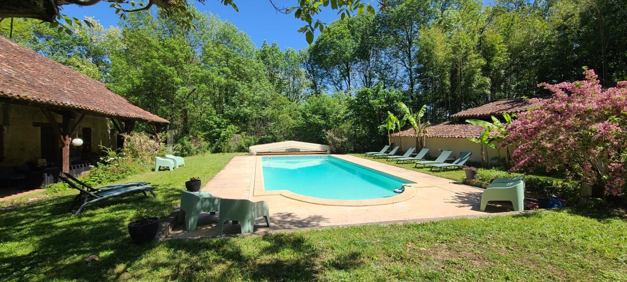 Le Manoir Du Moulin De Madame Bed and Breakfast Villeneuve-sur-Lot Eksteriør billede