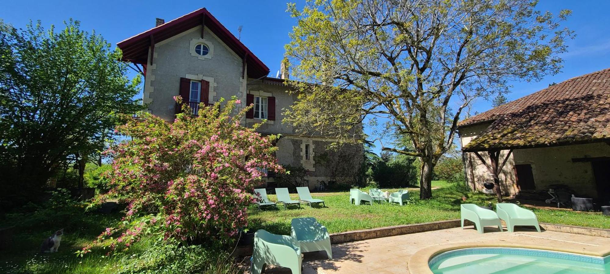 Le Manoir Du Moulin De Madame Bed and Breakfast Villeneuve-sur-Lot Eksteriør billede